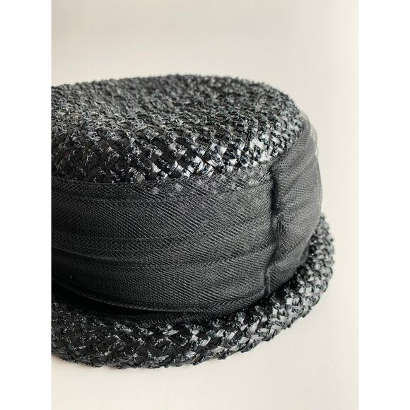 Lovely 1950s Woven Hat with Black Netting by Janet's of Manchester CT - Og Box - Picture 3 of 9